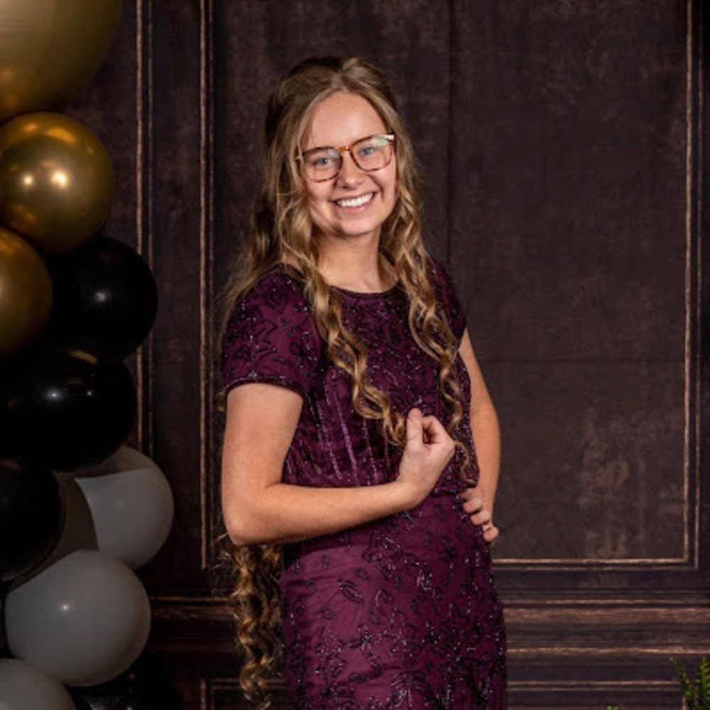 Meet your Posher, Kenzie